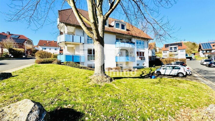 (R)eserviert!Gepflegtes Mehrfamilienhaus mit 7 Wohneinheiten - Grundstück / Parkflächen